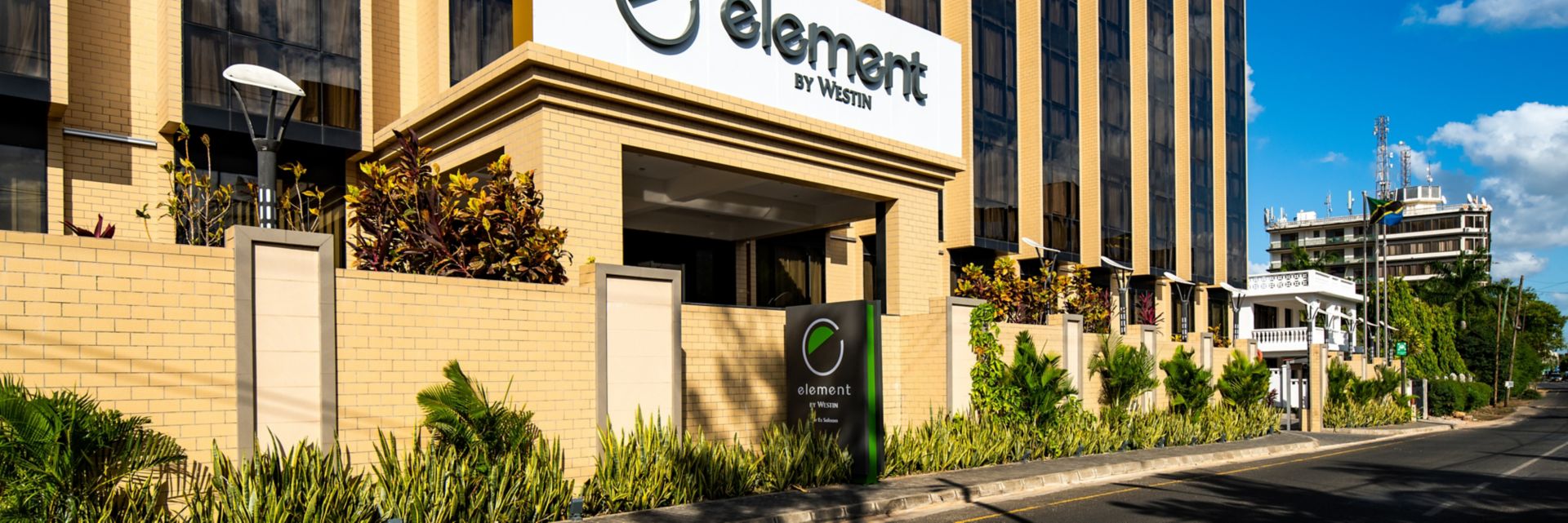 el-darel-hotel-entrance-38017-27310_Pano-Hor